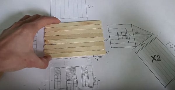 Mô hình nhà gỗ handmade: Luyện tập khéo tay và sáng tạo với mô hình nhà gỗ handmade này. Bức ảnh này sẽ đưa bạn vào thế giới tuyệt vời của việc tự tay chế tạo một mô hình nhà gỗ đẹp như mơ trong tầm tay của bạn.