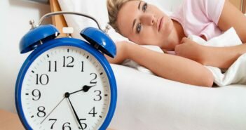 bài thuốc dân gian chữa mất ngủ kinh niên